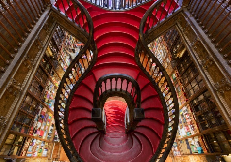 Oficialmente Monumento Nacional, Livraria Lello Porto vai fechar para proteger o edifício 