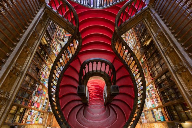 Escadaria da Livraria Lello